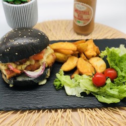 Black Fish Burger et potatoes maison