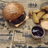 Bacon & Cheddar Burger et potatoes maison