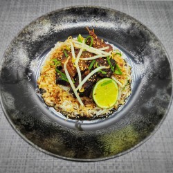Porc au caramel a la Coréenne* et riz