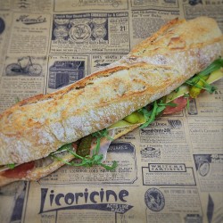 Sandwich le Ramon : jambon sec, comté, cornichon, beurre