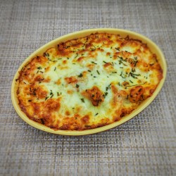Gratin de pâte à la Bolognaise, courgette à l'origan, gorgonzola, basilic, mozzarella, parmesan