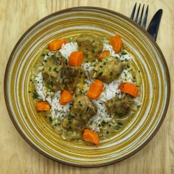 Sauté de porc 4 épices, riz et carottes glacées*