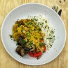 Poulet au curry, riz basmati, wok de légumes* noix de cajou, coriandre