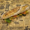 Sandwich Bangalore : Poulet crème curry, oignons rouge, tomates, cheddar et salade