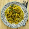 Carry de poulet à l'ananas, lait de coco, noix de cajou, coriandre, et son riz aux épices*