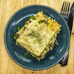Gratin de Crozets, fondue de poireaux, champignons et comté