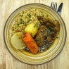 Tajine de veau au miel, safran, oignons, légumes* et boulgour
