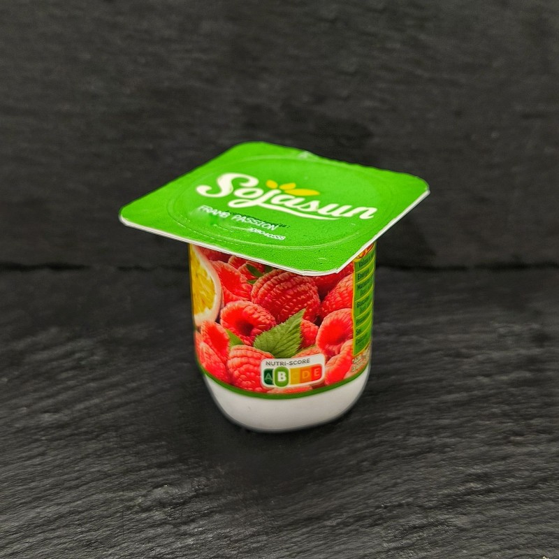 Sojasun Yaourt végétal framboise et fruits de la passion