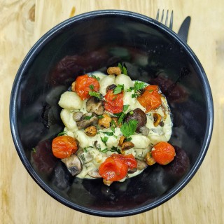 VG : Gnocchi, sauce forestière, fricassée de champignons en persillade*