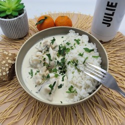 Emincé de poulet sauce à l'estragon et riz